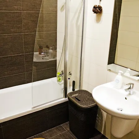 Qawra Bugibba New Modern And Centrally Located San Pawl il-Baħar