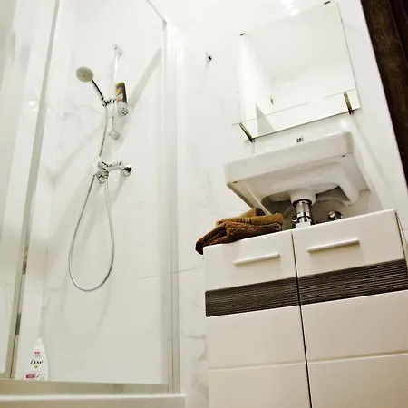 Апартаменты Qawra Bugibba New Modern And Centrally Located Сент-Полс-Бей